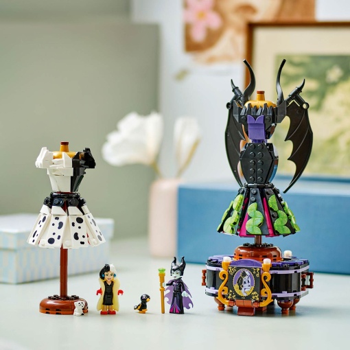 LEGO DISNEY Vestidos da Malévola e da Cruella de Vil 43262