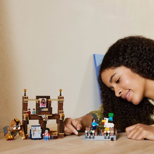 LEGO MINECRAFT Ringue de Luta da Mansão da Floresta 21272