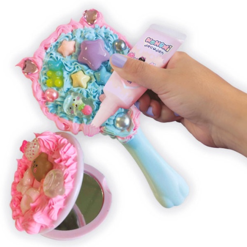 Momomi Decoden - espelho e escova para decorar com creme NICE