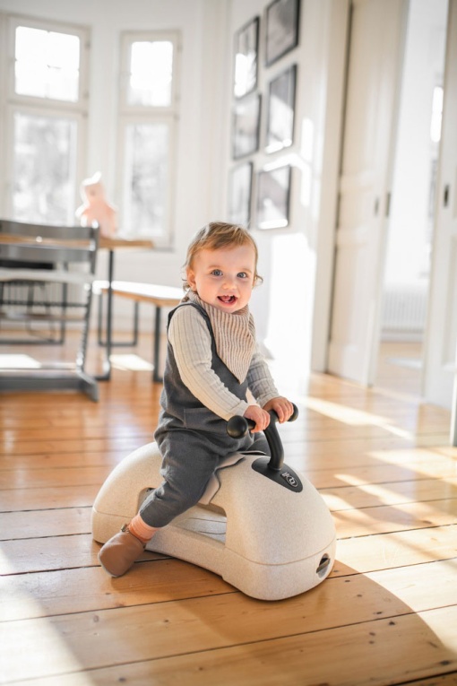 My first beige SCOOT AND RIDE walker