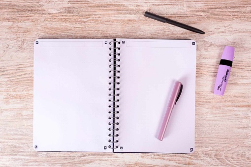 Caderno B5 capa dura espiral OXFORD Identity pontilhado 96 folhas sortido