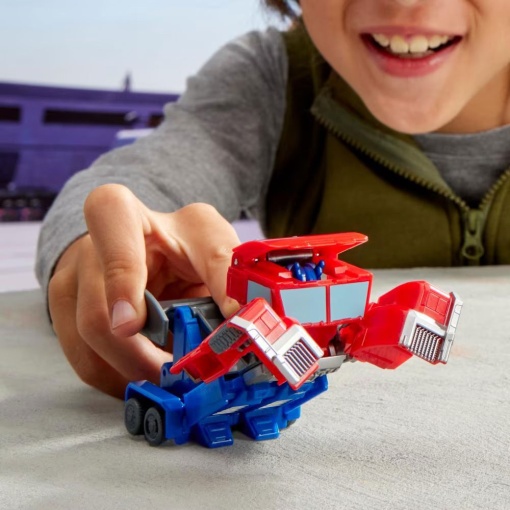 TRANSFORMERS Earthspark Optimus Prime HASBRO