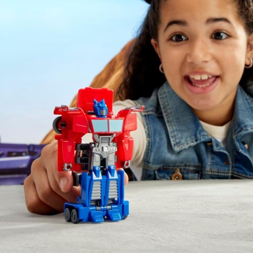 TRANSFORMERS Earthspark Optimus Prime HASBRO