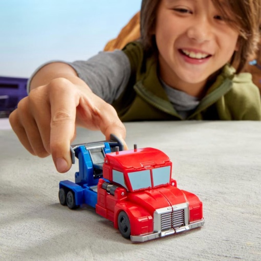 TRANSFORMERS Earthspark Optimus Prime HASBRO