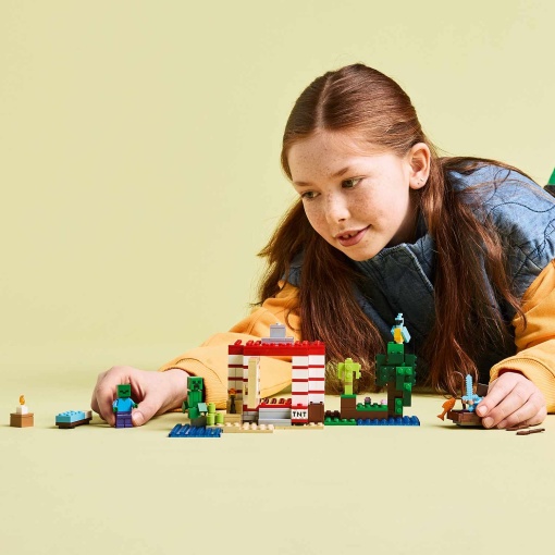 LEGO Minecraft A Casa TNT da Selva 21275