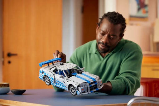 LEGO Technic Velocidade Furiosa Carro Nissan Skyline GT-R (R34) 42210