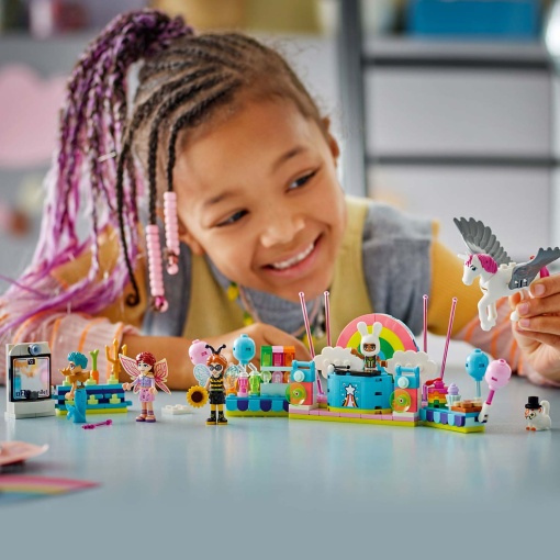 LEGO Friends Festa de Disfarces com Unicórnio e Fada 42661