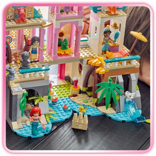 LEGO Disney Castelo da Princesa & Animais de Estimação Reais 43267