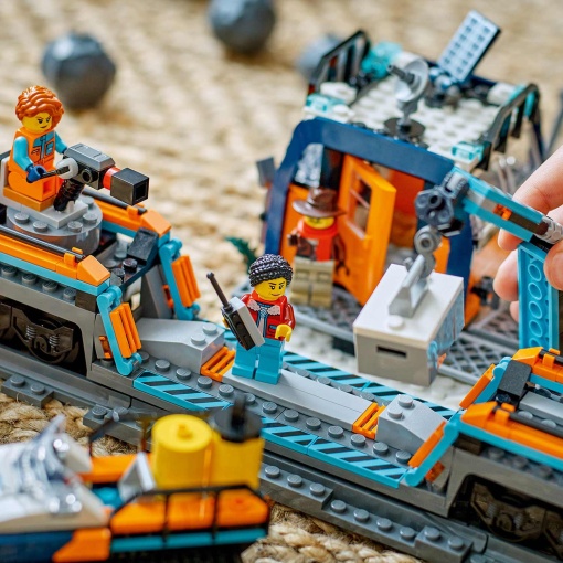 LEGO City Comboio Expresso do Ártico dos Exploradores 60470