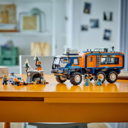 LEGO City Camião e Laboratório de Exploração do Ártico 60471