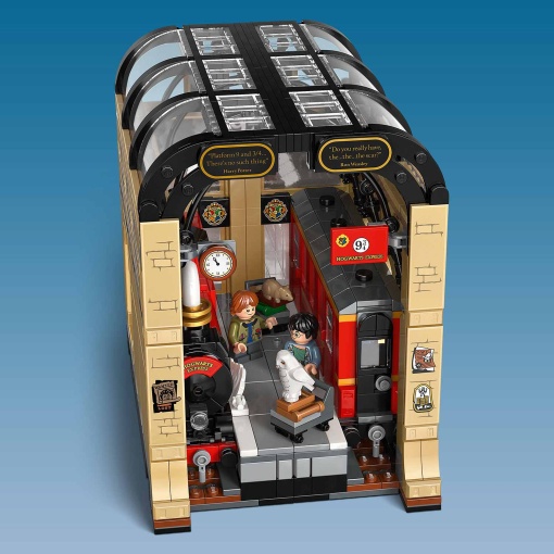 LEGO Harry Potter Book Nook: Expresso de Hogwarts 76450
