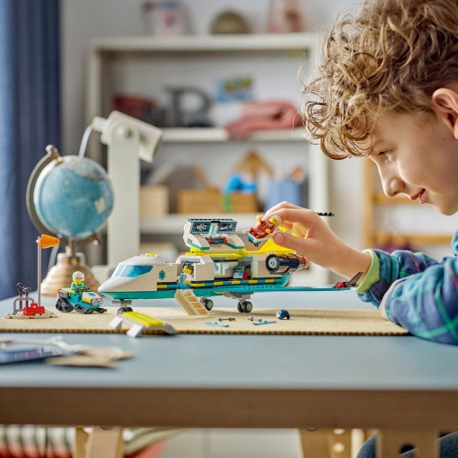 LEGO City Avião de Ambulância Aérea de Emergência 60465