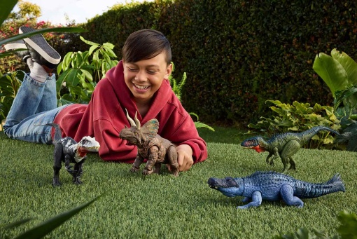Jurassic World Gigantic Trashers Tyrannotitan 36cm MATTEL