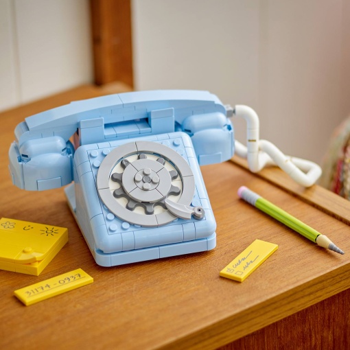 LEGO Creator 3-In-1 telefone retrô 31174