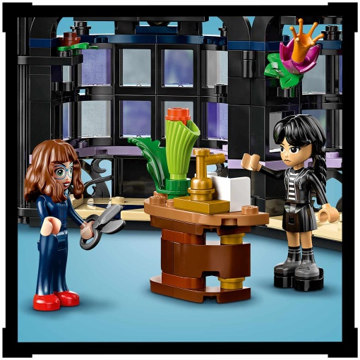 LEGO Wednesday dália negra 76784