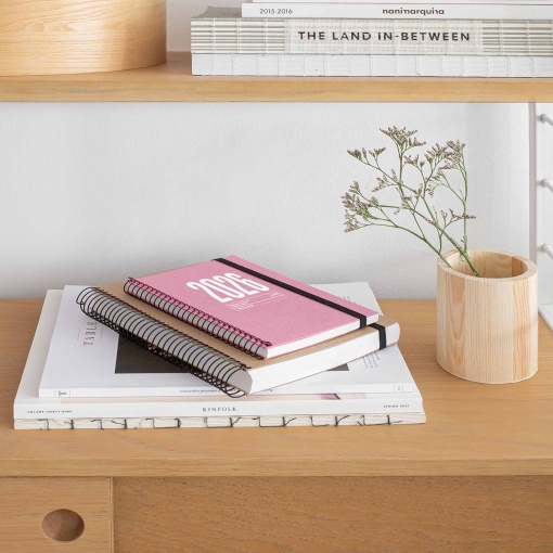 Agenda semanal A5 2026 espiral MIQUELRIUS Plus Recycled rosa com elástico