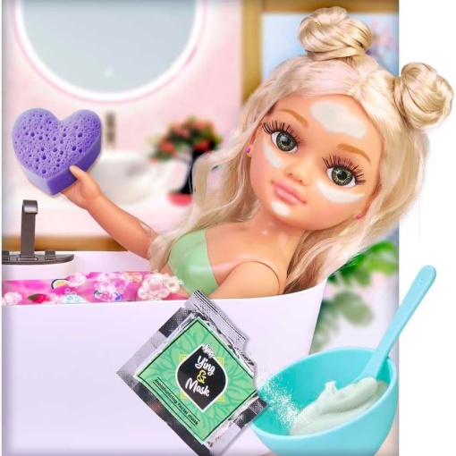 Nancy, one day in the jacuzzi. Famous.