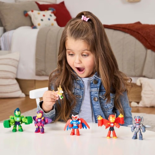 IRON MAN AND IS AWSOME FRIENDS - AVENGERS COM ARMADURA MARVEL HASBRO G1255