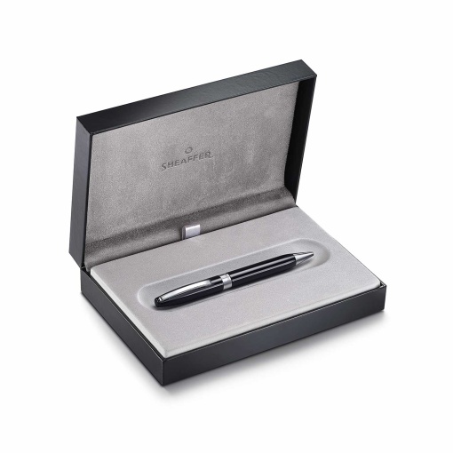 Sheaffer Legacy 9064 ballpoint pen, black lacquered finish, chrome clip, M