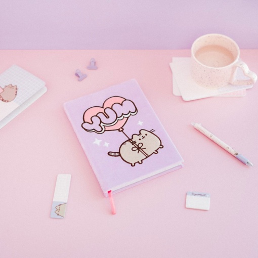 Caderno de pelúcia A5 PUSHEEN Moments pautado 96 folhas 100g