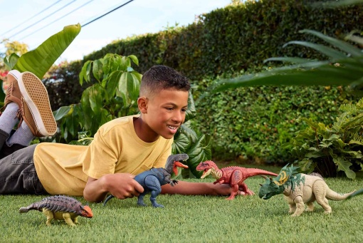 JURASSIC WORLD rugido selvagem Sarcosuchus 28cm Mattel