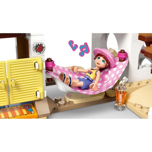 LEGO Friends Beach House with Seals 42699