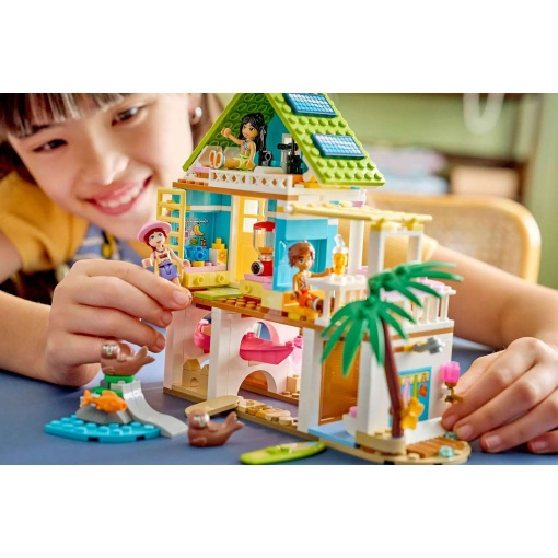 LEGO Friends Beach House with Seals 42699