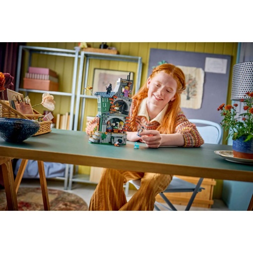 LEGO Harry Potter Luna Lovegood's House 76467