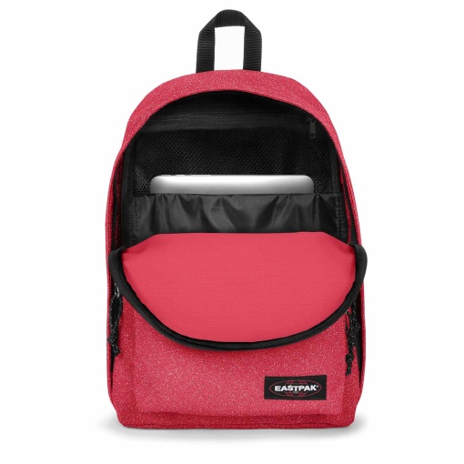 Mochila EASTPAK Out Of Office Spark Carmine 44x29,5x22cm