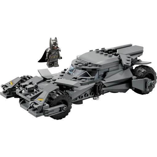 LEGO Batman con el Batmóvil de Batman vs. Superman 76331