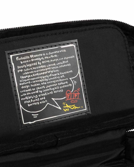 Estojo EASTPAK Oval Single Mickey Print