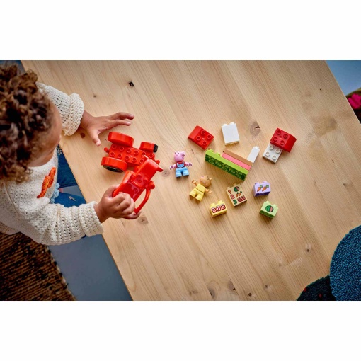 Tractor y mercado LEGO DUPLO 10468