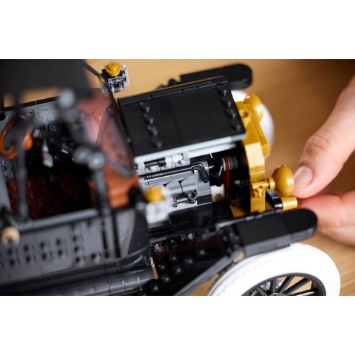 LEGO ICONS Ford Modelo T 11376