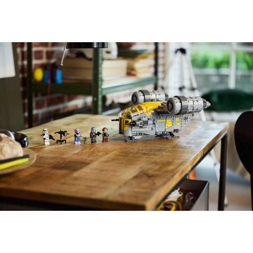 LEGO STAR WARS The Razor Crest 75447