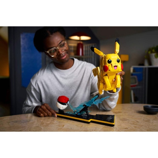 LEGO Pikachu and Poké Ball 72152