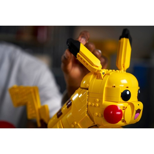 LEGO Pikachu and Poké Ball 72152