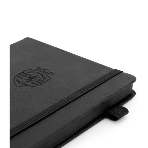 Sporting A5 lined notebook, 80 sheets, black, with elastic closure.