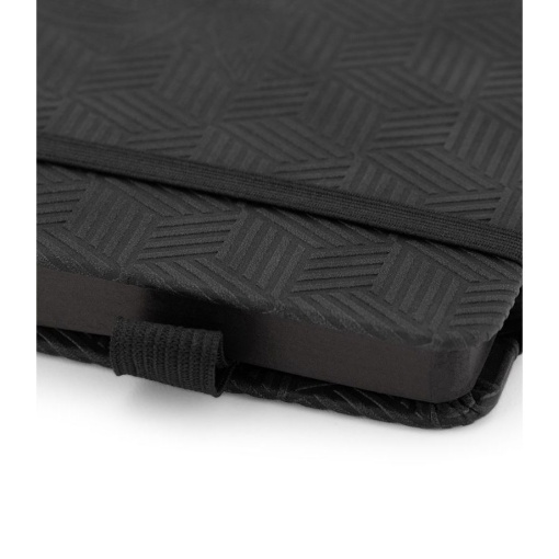 Benfica A5 lined notebook, 80 sheets, black, with elastic closure.