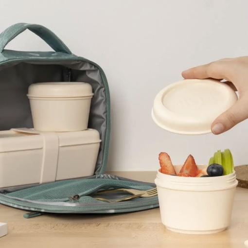 MILAN Lava green thermal lunchbox 23x20x11cm with 3 airtight containers.