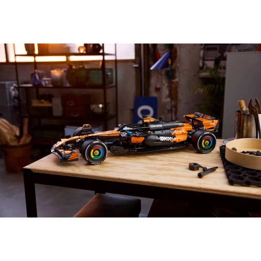 LEGO Technic McLaren MCL39 F1 car