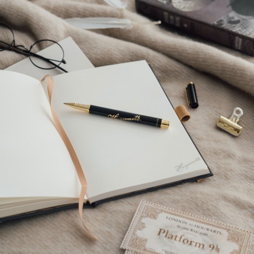 A5 notebook + ballpoint pen Harry Potter Hogwarts dotted 96 sheets 100g