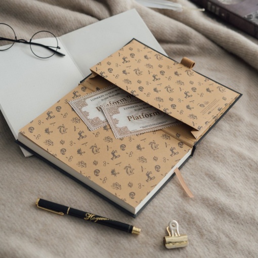 A5 notebook + ballpoint pen Harry Potter Hogwarts dotted 96 sheets 100g