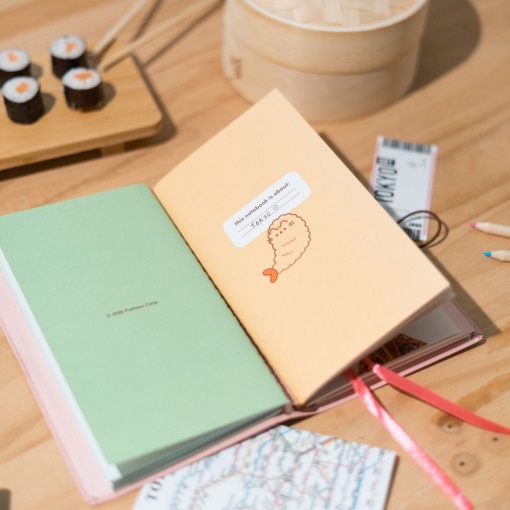 Cuaderno de viaje triple de 21 x 12,5 cm con diseño de Pusheen Sushi Roll, rayado/cuadriculado/liso, 64 hojas, 100 g.