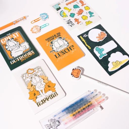 Conjunto escolar Garfield 12 peças
