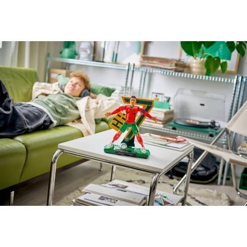 LEGO Editions Cristiano Ronaldo - Leyenda del fútbol 43016