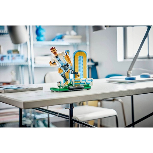 LEGO Editions Lionel Messi - Leyenda del fútbol 43015