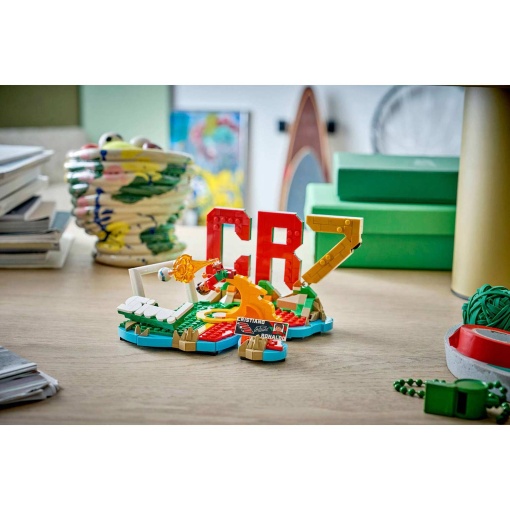 LEGO Editions Cristiano Ronaldo - Momentos destacados del fútbol 43012