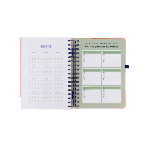 A5 daily school planner 2026/27, 12 months, spiral bound, MR. WONDERFUL "The Perfect Break" with elastic closure.
