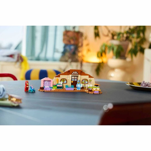 LEGO Bluey escola com o Rusty e a Bluey 11221