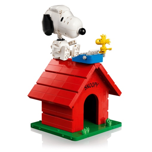 LEGO Ideas Peanuts: casota do Snoopy 21368